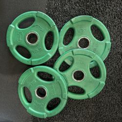 2 Pairs Of 10lb Plates 