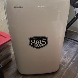 Toshiba 8,000 Portable A/C Unit 