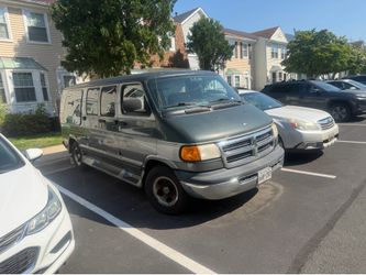 2002 Dodge Ram 1500 Van
