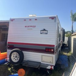 1994 WILDERNESS By Fleetwood Modelo M:19E