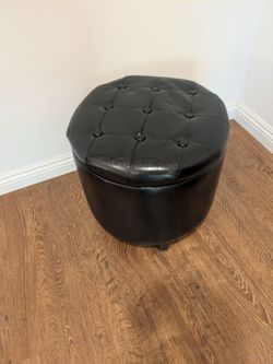 Round footstool / footrest / Ottoman w/ storage