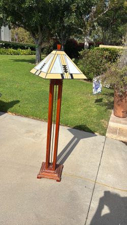 Freestanding lamp