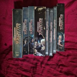 Battle star galactica d v d set