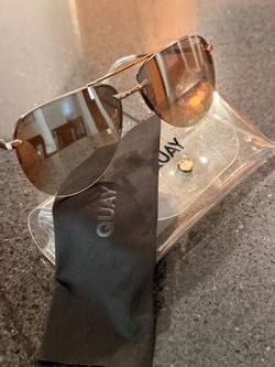 Quay “The Playa” Sunglasses