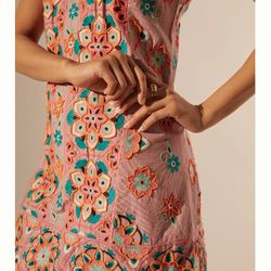 New Anthropologie Embroidered And Appliqued Shift Dress  Size 12