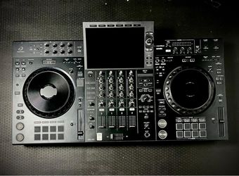 Pioneer DJ AlphaTheta XDJ-AZ DJ Controller + 2 Rcf Evox 12