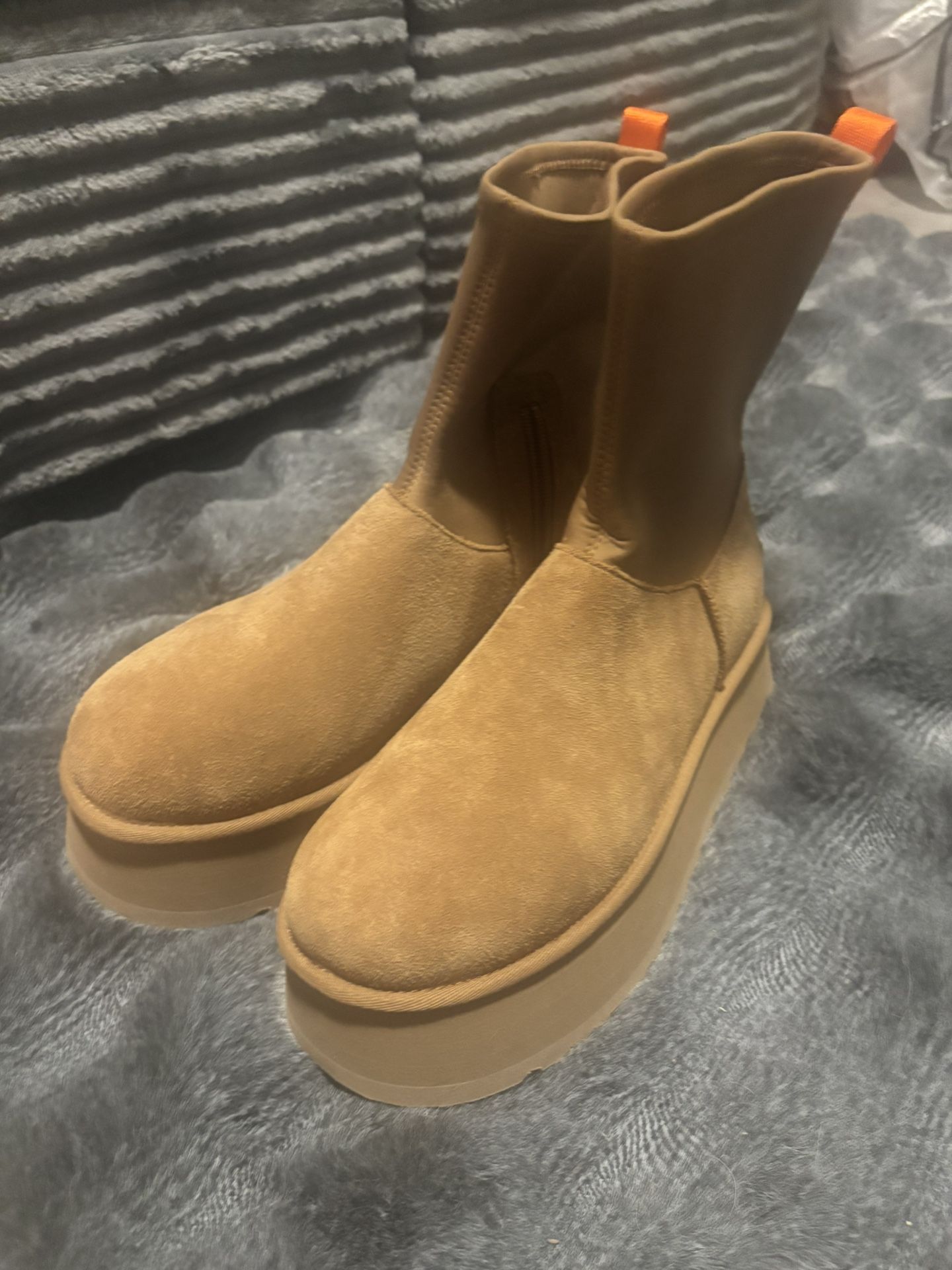 New Ugg dipper