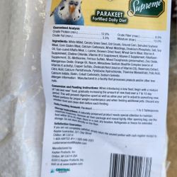 Kaytee Supreme Parakeet Bird Food, 25lb
