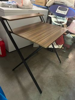 Work desk