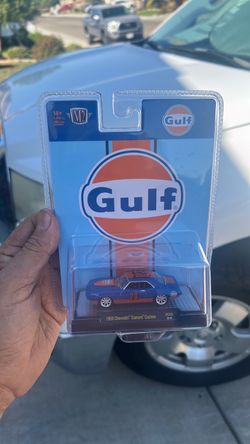 M2 Machines Gulf 1969 Chevrolet Camaro Custom Die-Cast