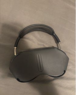 Apple AirPods Max Headphones with Case