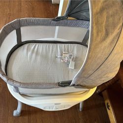 Graco Bedside Bassinet 