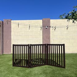 3 Panel Freestanding Pet Gate (35th Ave & Bell Rd)