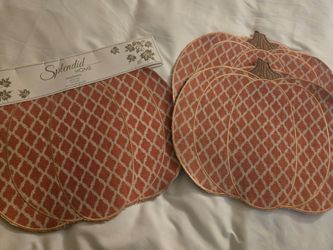 4 New pumpkin placemats from Splendid Home