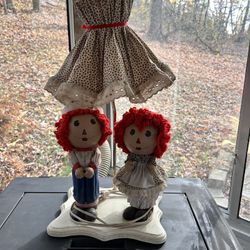 Vintage raggedly Ann N Andy Indy lamp