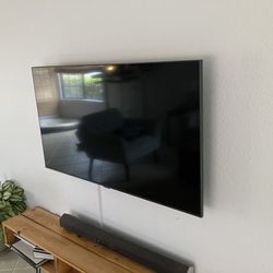 Samsung 50-inch TU700D Series 4K Crystal UHD HDR Smart TV (2020 Model)