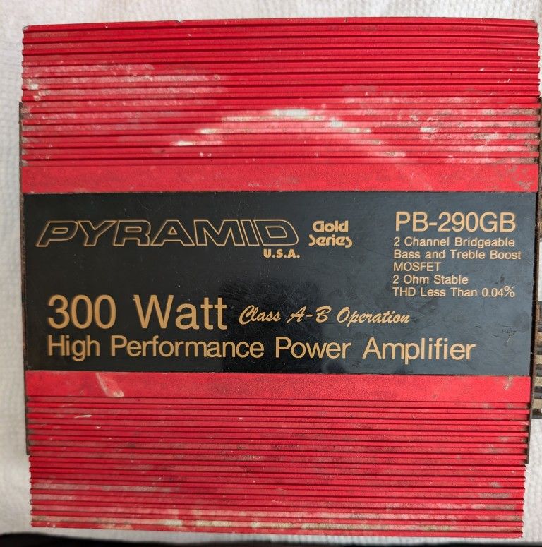 Pyramid Gold Series PB-290GB 300 Watt, 2 Channel Bridgeable, Bass And Treble Boost. Mosfet, 2 Ohm Stable, THD Less Than 0.04%, Class A &B Operation, H