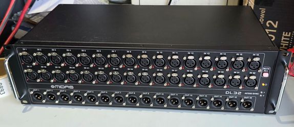 Midas DL32,AES50 32-input, 16-output digital stage box featuring 32 AES50 microphone preamplifiers. #H