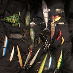 Huge Top Quality Fishing Lures! Some New Some Slightly Used 