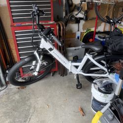 E-bike Sondors  Step Through Fat Tire