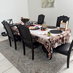 Dinning room Table