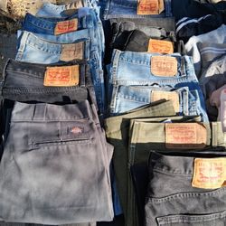 LEVI'S PANTS IN ONTARIO 