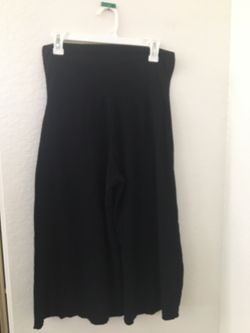 Maternity pants/ capris