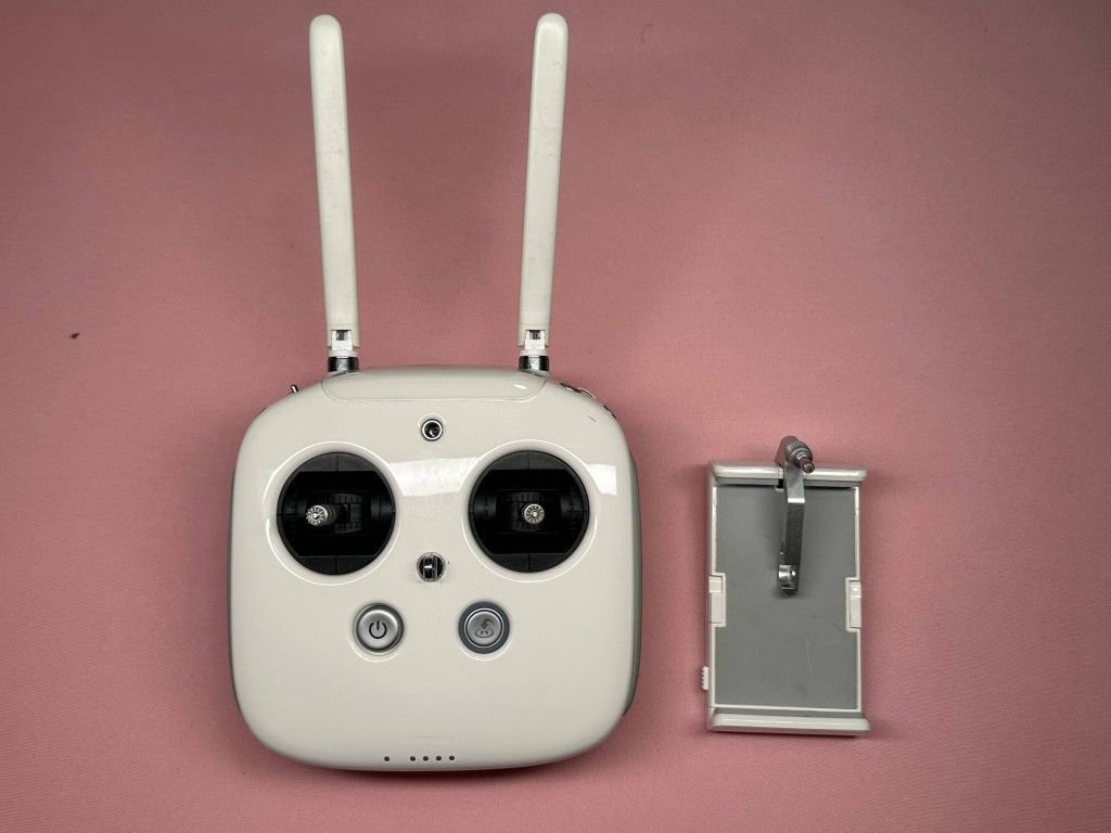 DJI PHANTOM 4 DRONE REMOTE CONTROLLER MODEL GL300C A1