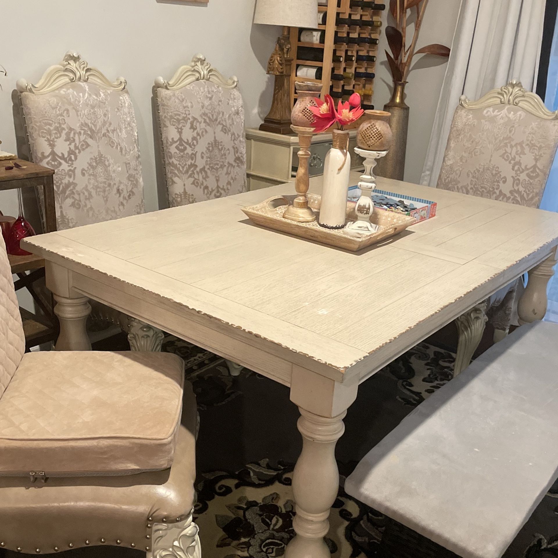 Dining Table & Chairs