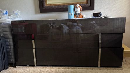High Quality Dresser
