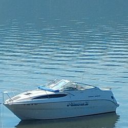 24 Ft  Bayliner 