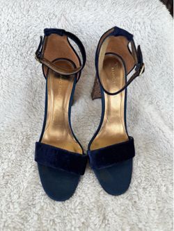 Marc Fisher Navy Velvet Heels size 9