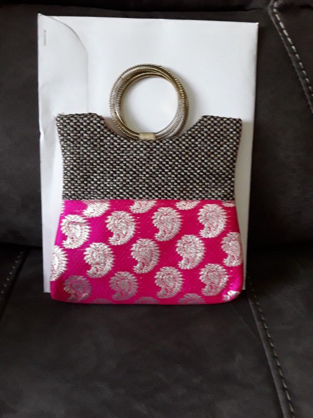 Fashionable Cluch Purse. Nice for a Christmas Gift