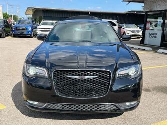 2018 Chrysler 300