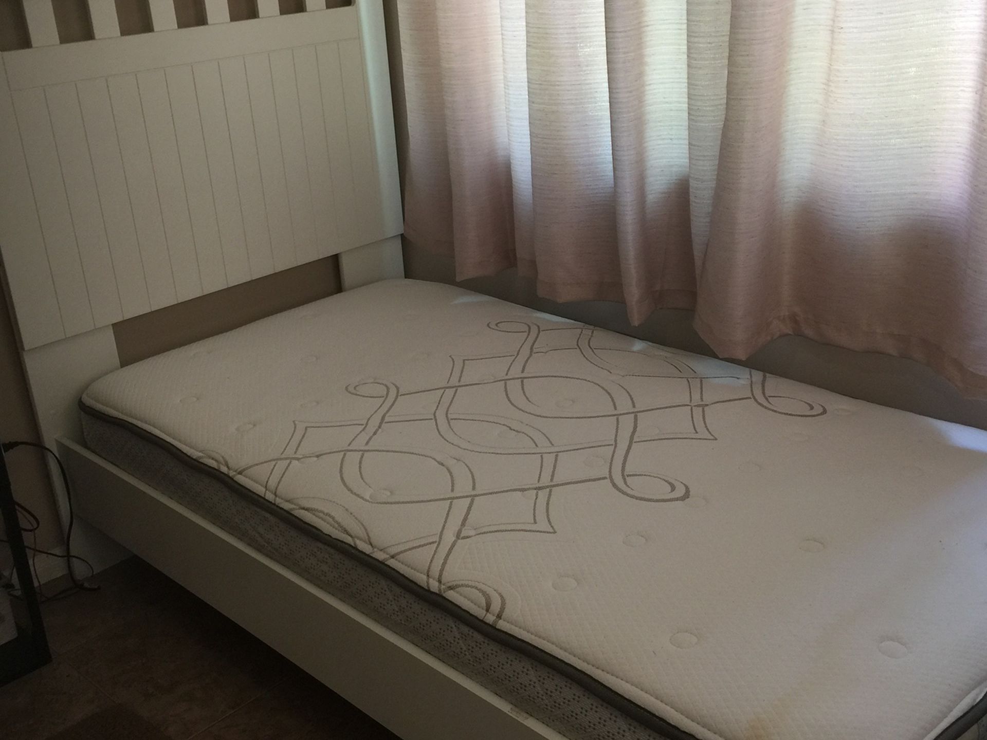Twin Bed With Mattress