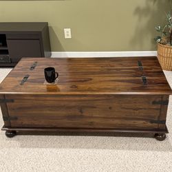 Cedar Wood Chest Coffee Table