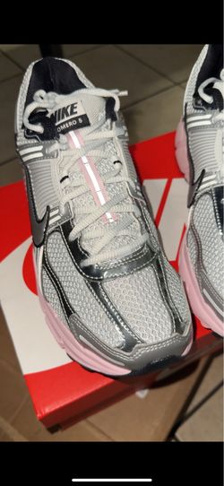 Nike vomero 5. Brand new never worn. Size 11W