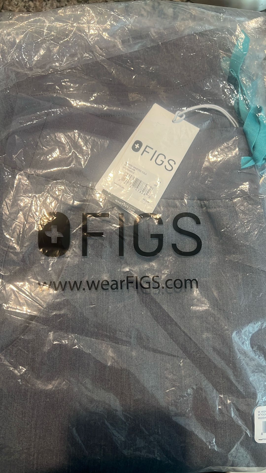 4 Figs Scrub Pants. Never been worn! 
