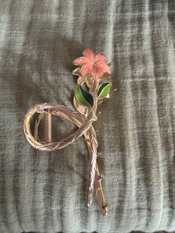 Gold-Tone Enamel Flower hair clip
