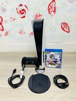 Sony Playstation 5 Disc Version 825GB , Bonus 1 Game Madden 21 ( Used Very New )