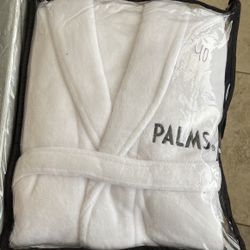 Palms Hotel & Casino Luxury Robe