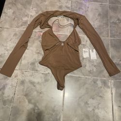 NWT Good American Longsleeve Cut Out Cord Thong Bodysuit Tan SZ 2 MSRP$110