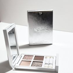 Silver Luxury 4-Color Eyeshadow Palette – New Sealed