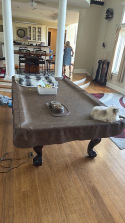 Pool table