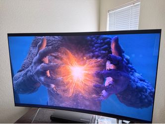Samsung 65-inch Curved 4K Ultra HD Smart LED TV