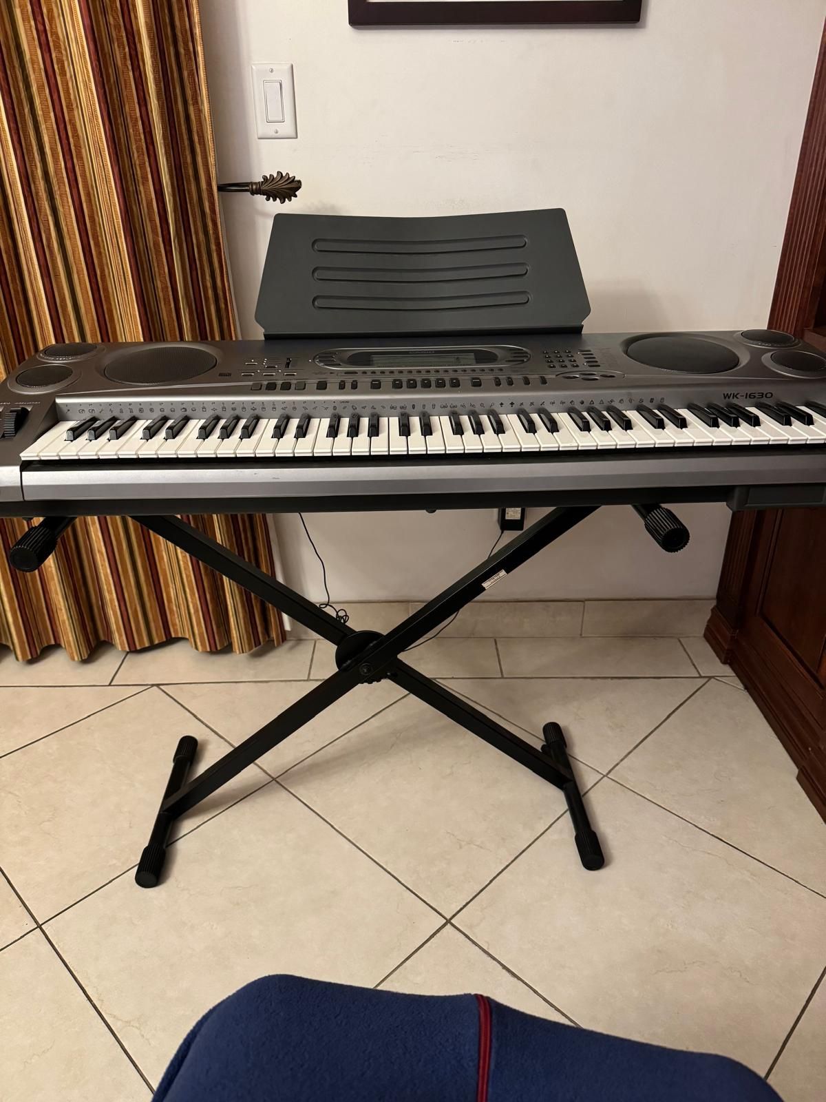 Casio Keyboard Music Piano