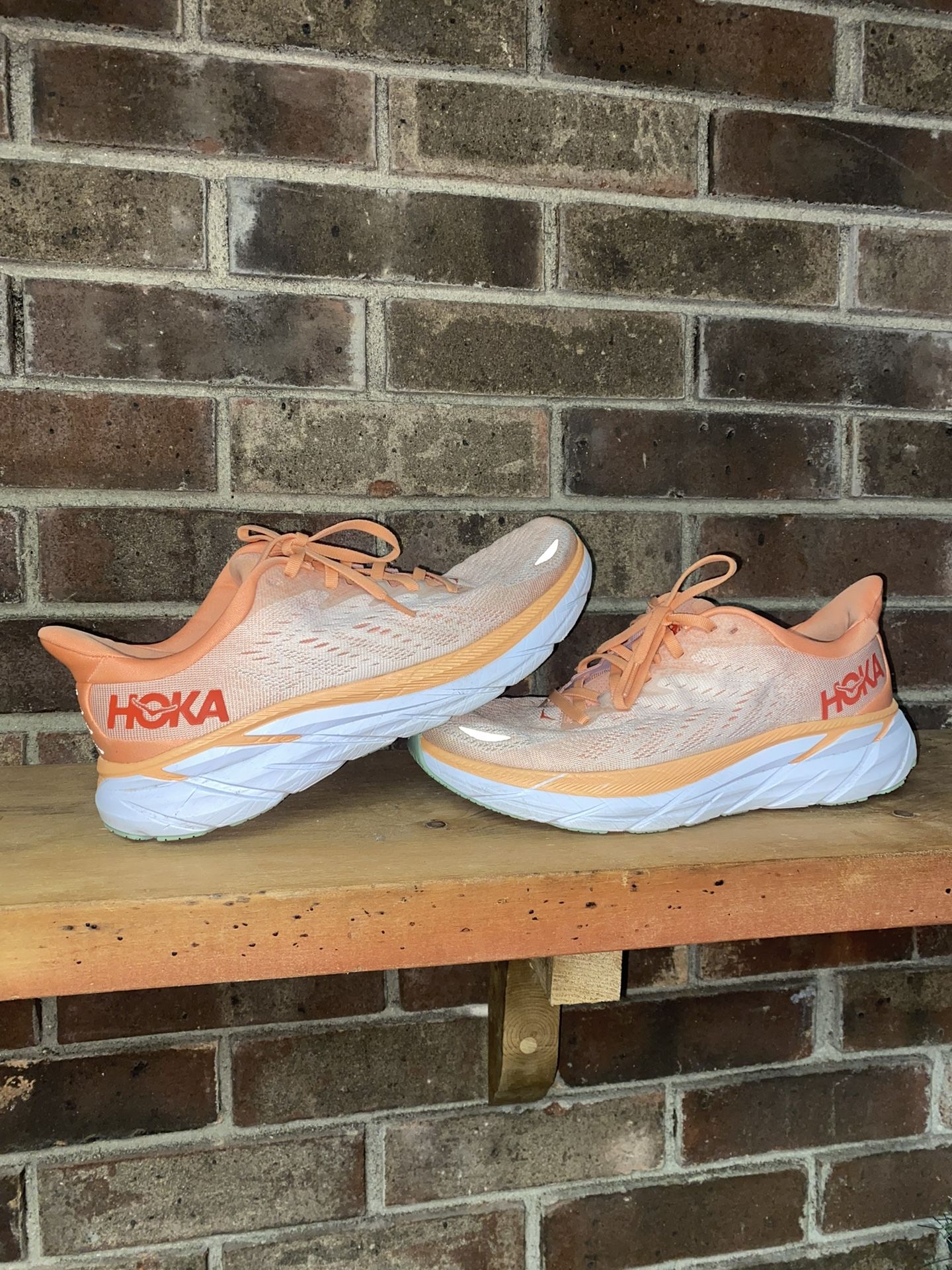 Hoka One One Clifton 8 Women’s Running Shoes Cantaloupe/Silver Peony