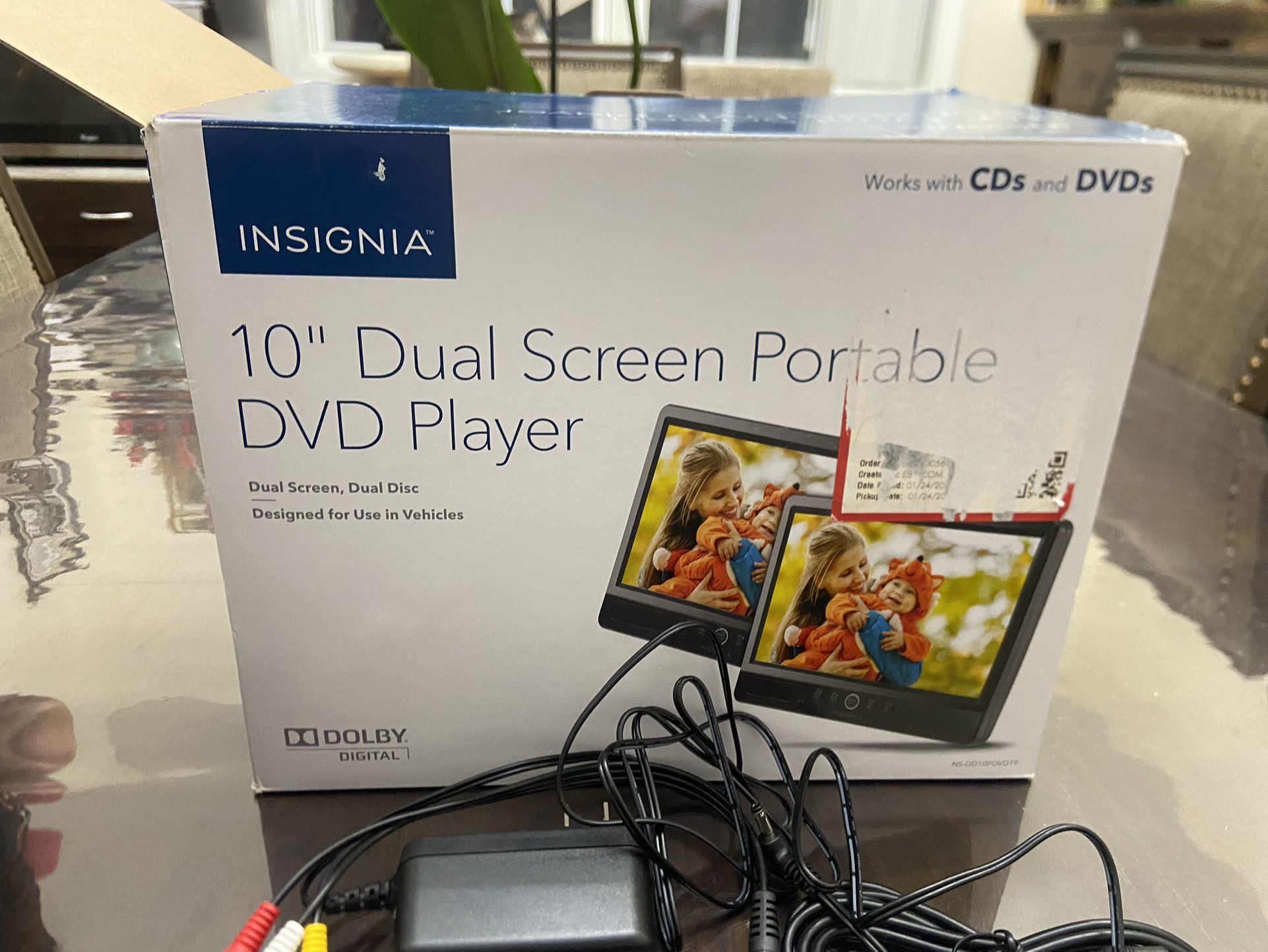 Insignia 7" Screen Portable DVD Player