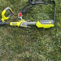 Ryobi 40V Pole Saw w 2 Batteries 