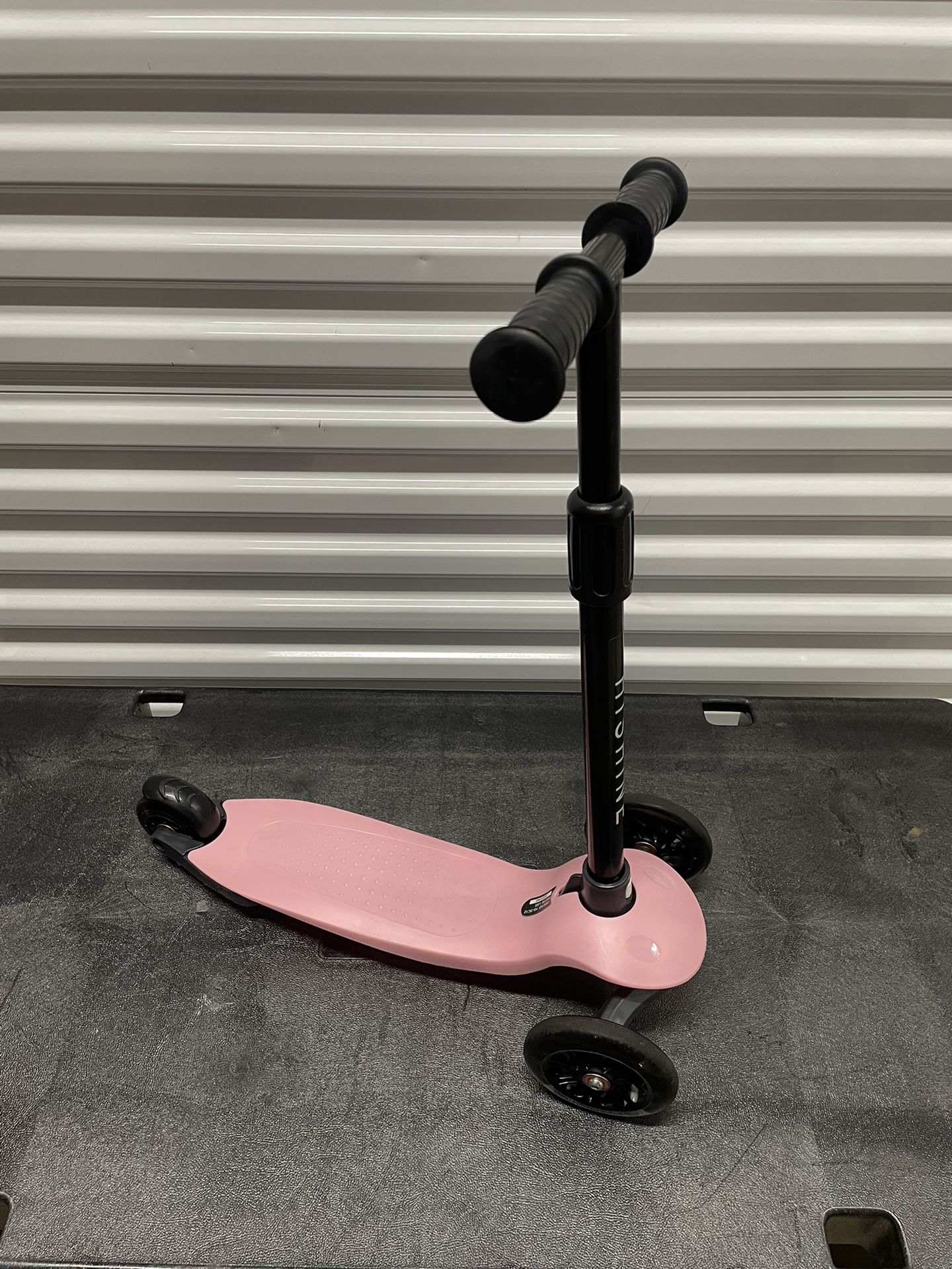 Hishine Kick Scooter for Kids with 3 Light up Wheels and Adjustable Height